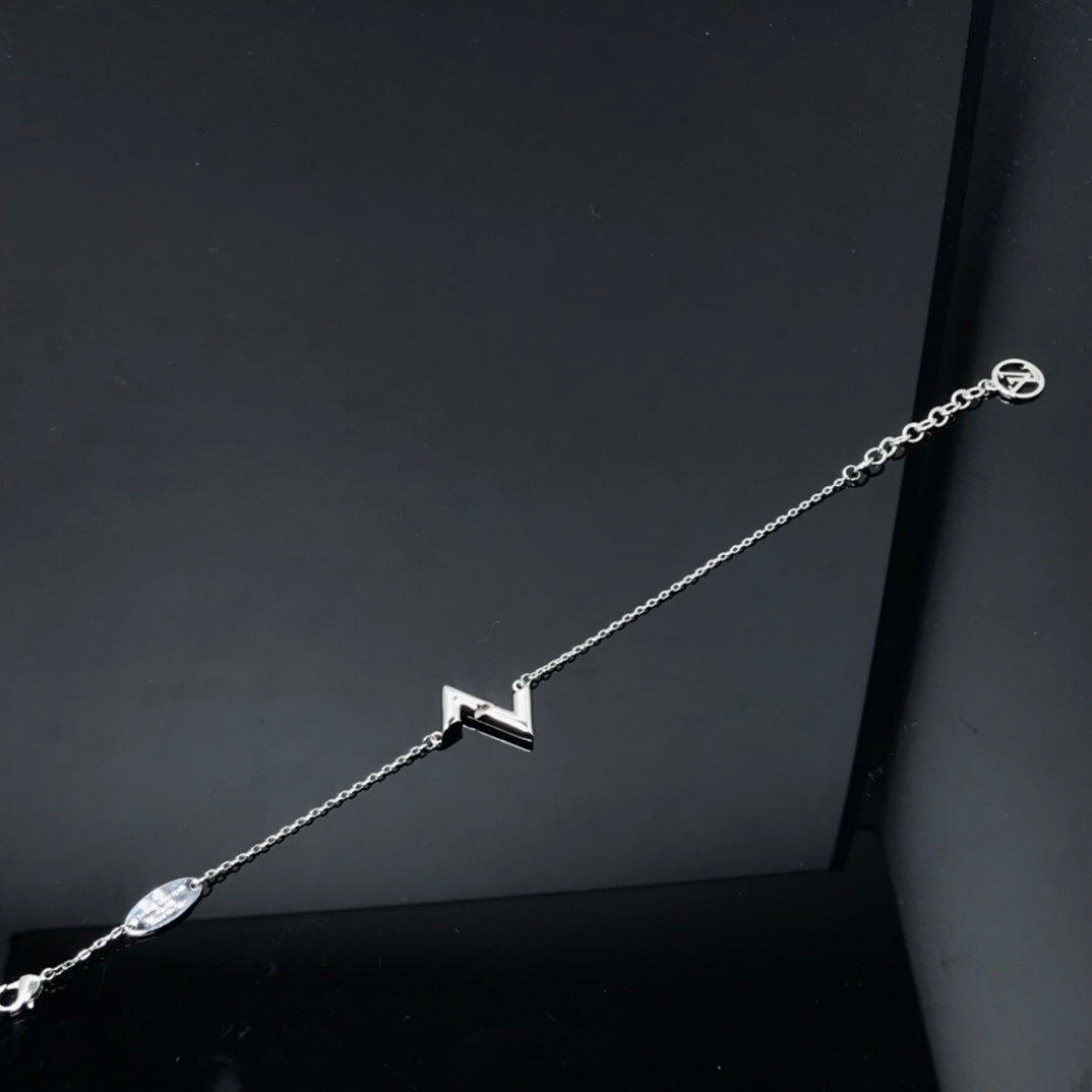 [Regal Jewels]VOLT LV LOGO BRACELET