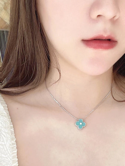 [Regal Jewels]CLOVER 1 DIAMOND LIGHT BLUE SILVER NECKLACE