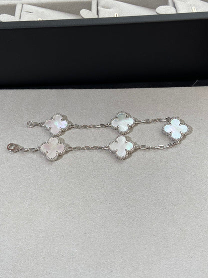 [Regal Jewels]CLOVER WHITE PEARL MOP 5 MOTIF BRACELET COLLECTION