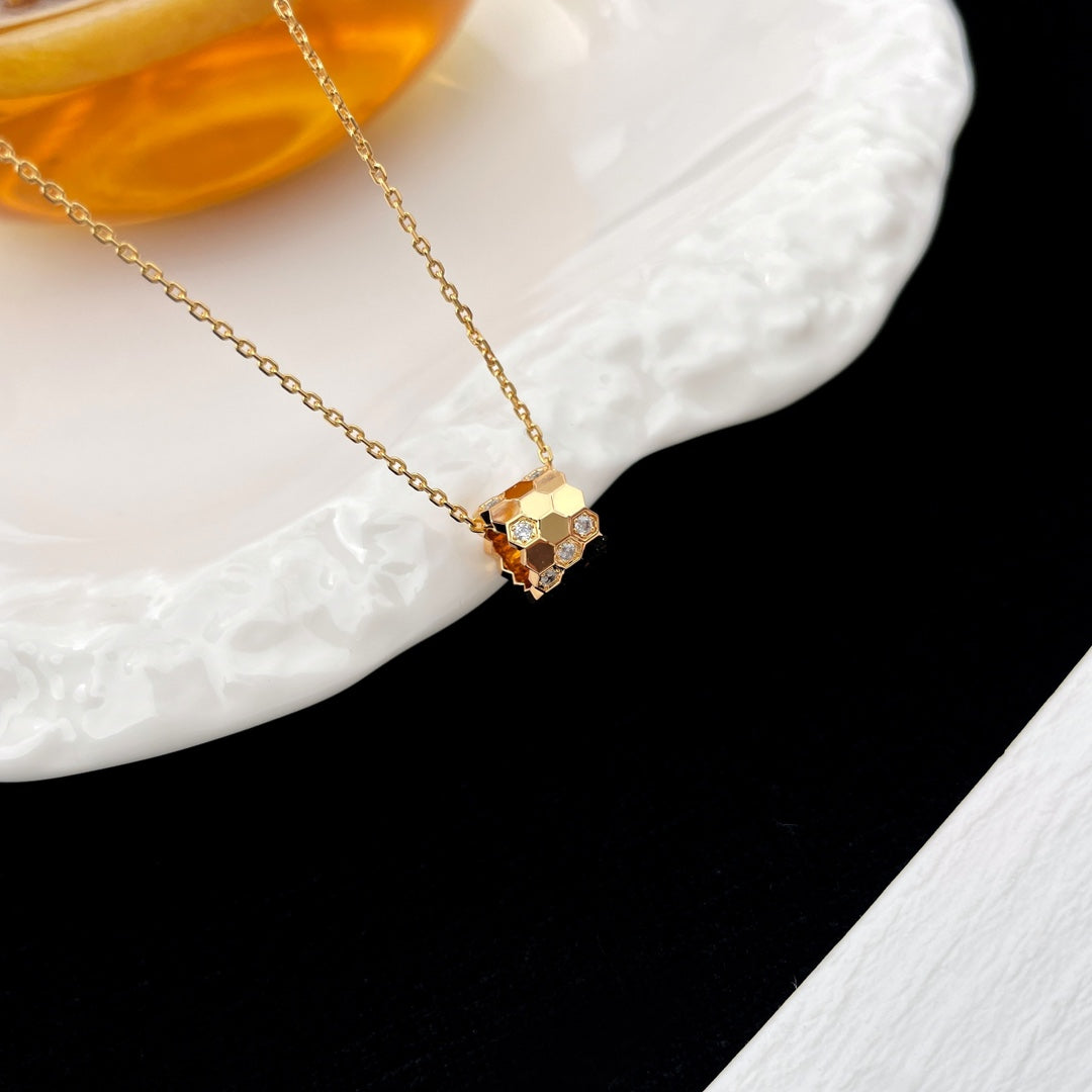 [Regal Jewels]BEE MINI PEDANT DIAMOND NECKLACE
