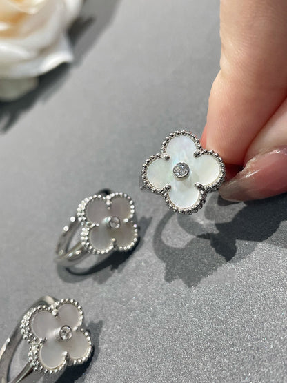 [Regal Jewels]CLOVER SILVER MOP DIAMOND RING