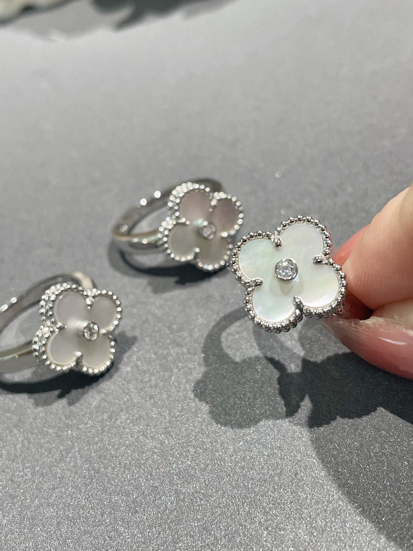 [Regal Jewels]CLOVER SILVER MOP DIAMOND RING