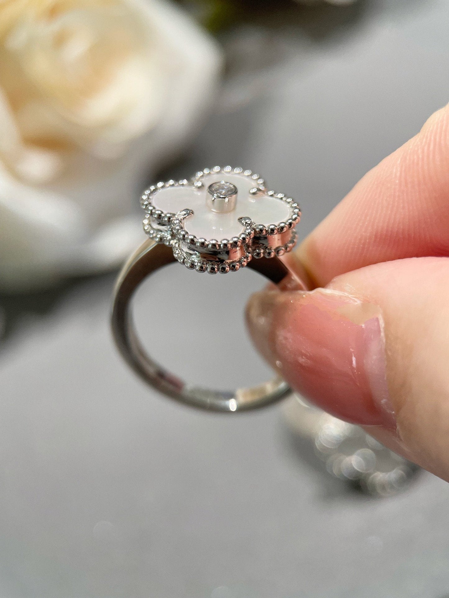 [Regal Jewels]CLOVER SILVER MOP DIAMOND RING