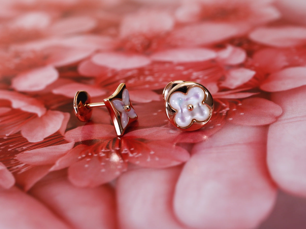 [Regal Jewels]STAR AND SUN PINK GOLD MOP STUD EARRINGS