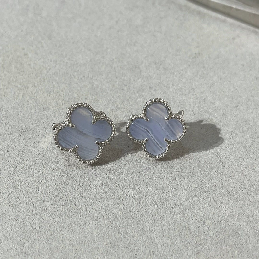 [Regal Jewels]CLOVER CHALCEDONY SILVER STUD EARRINGS