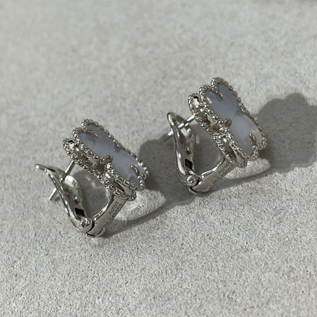 [Regal Jewels]CLOVER CHALCEDONY SILVER STUD EARRINGS
