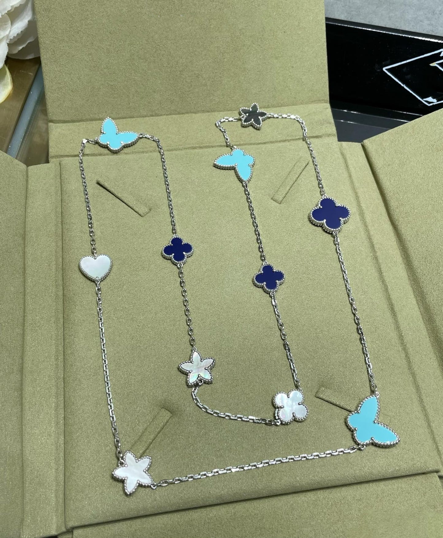 [Regal Jewels]LUCKY CLOVER SILVER 11 MOTIF NECKLACE