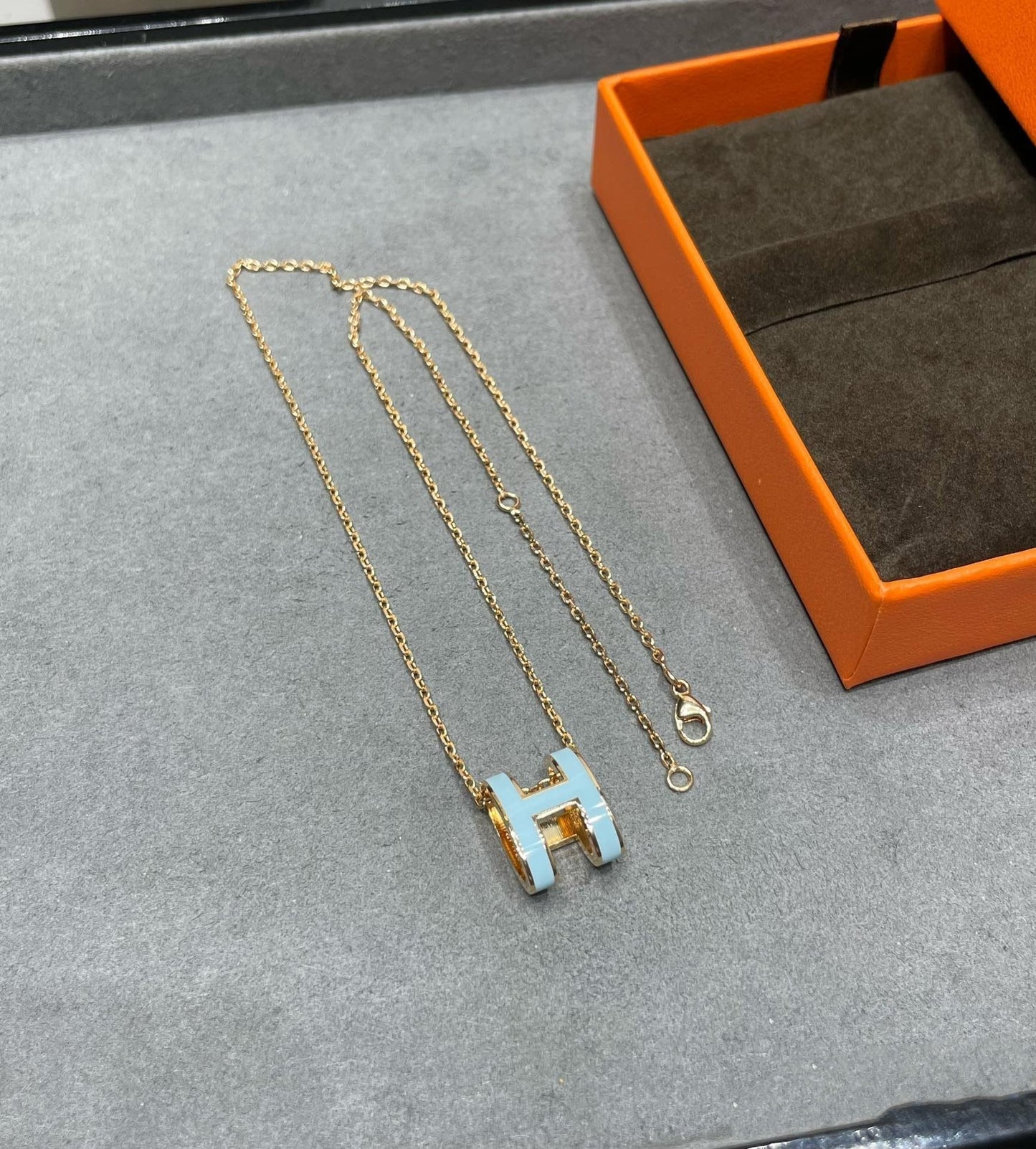 [Regal Jewels]POP H SKY BLUE NECKLACE
