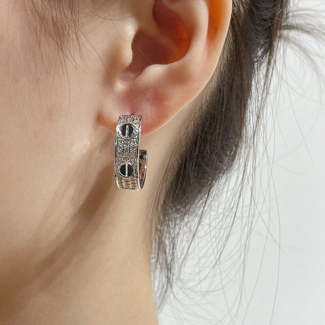 [Regal Jewels]LOVE CERAMIC DIAMOND PAVED SILVER EARRINGS