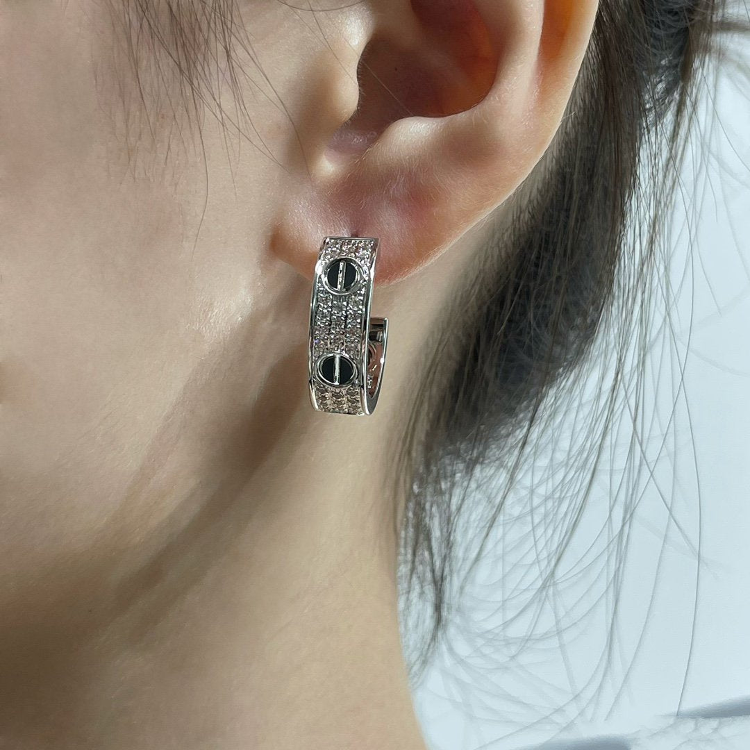 [Regal Jewels]LOVE CERAMIC DIAMOND PAVED SILVER EARRINGS