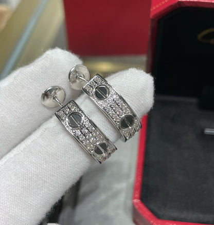 [Regal Jewels]LOVE CERAMIC DIAMOND PAVED SILVER EARRINGS