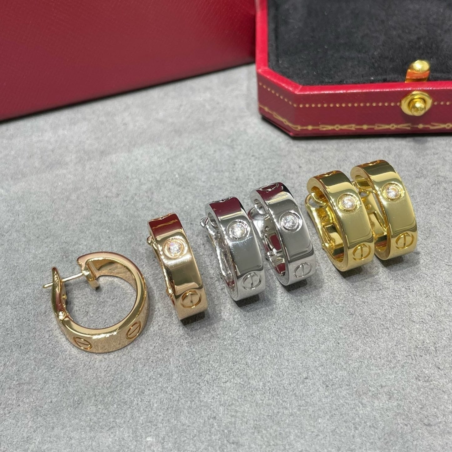 [Regal Jewels]LOVE 5.5MM 1 DIAMOND EARRINGS