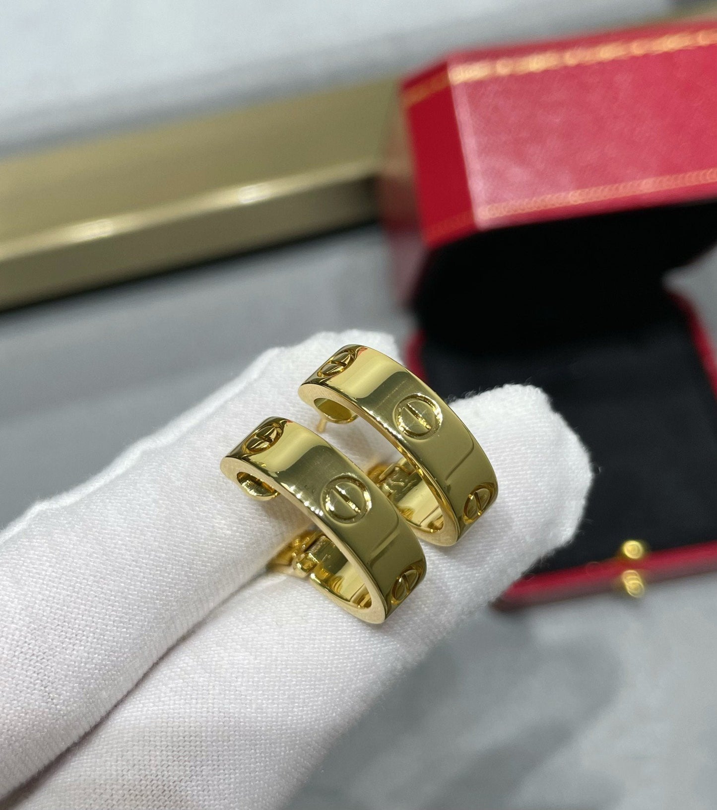 [Regal Jewels]LOVE 5.5MM EARRINGS