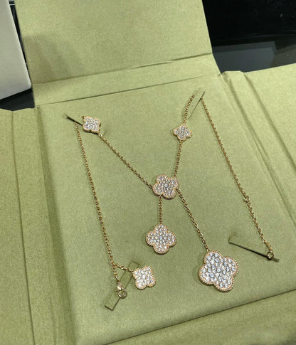 [Regal Jewels]CLOVER 6 MOTIF DIAMOND PAVED NECKLACE