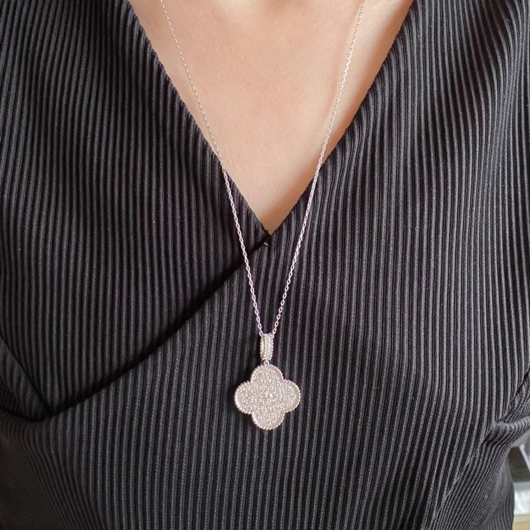 [Regal Jewels]CLOVER 25MM LARGE PEDANT DIAMOND PAVED LONG NECKLACE
