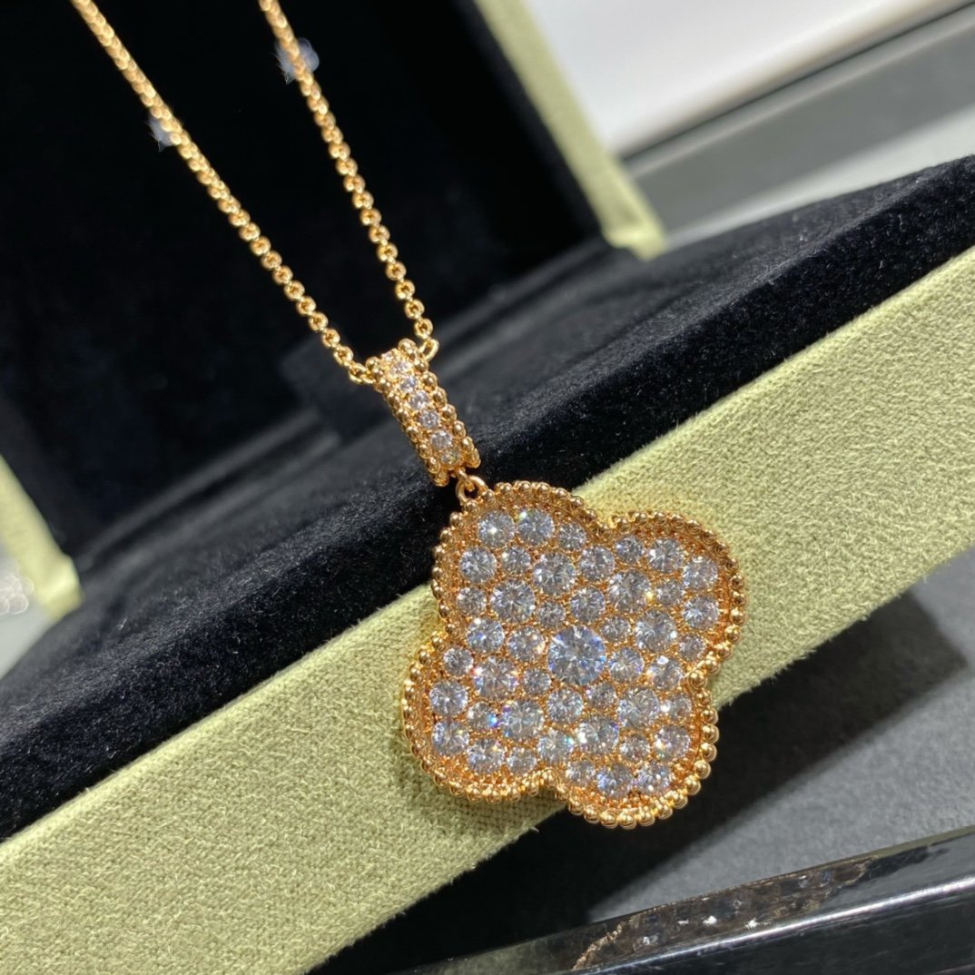 [Regal Jewels]CLOVER 25MM LARGE PEDANT DIAMOND PAVED LONG NECKLACE