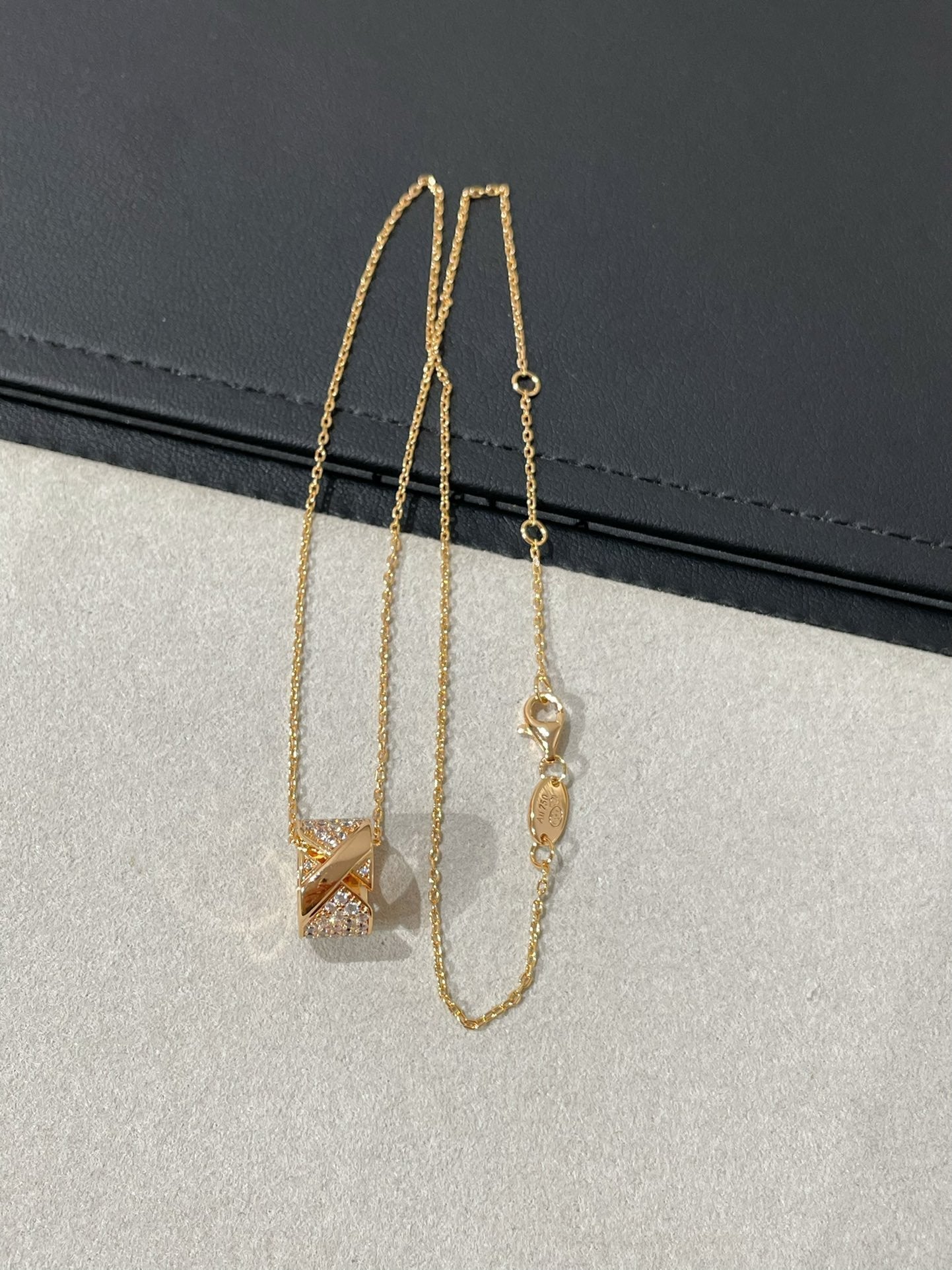 [Regal Jewels]LIENS EVIDENCE DIAMOND PAVED NECKLACE