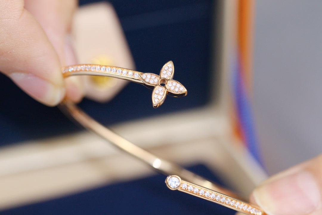 [Regal Jewels]IDYLLE PINK GOLD OPEN BRACELET DIAMOND PAVED