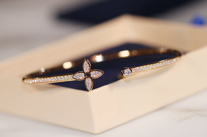 [Regal Jewels]IDYLLE GOLD OPEN BRACELET DIAMOND PAVED