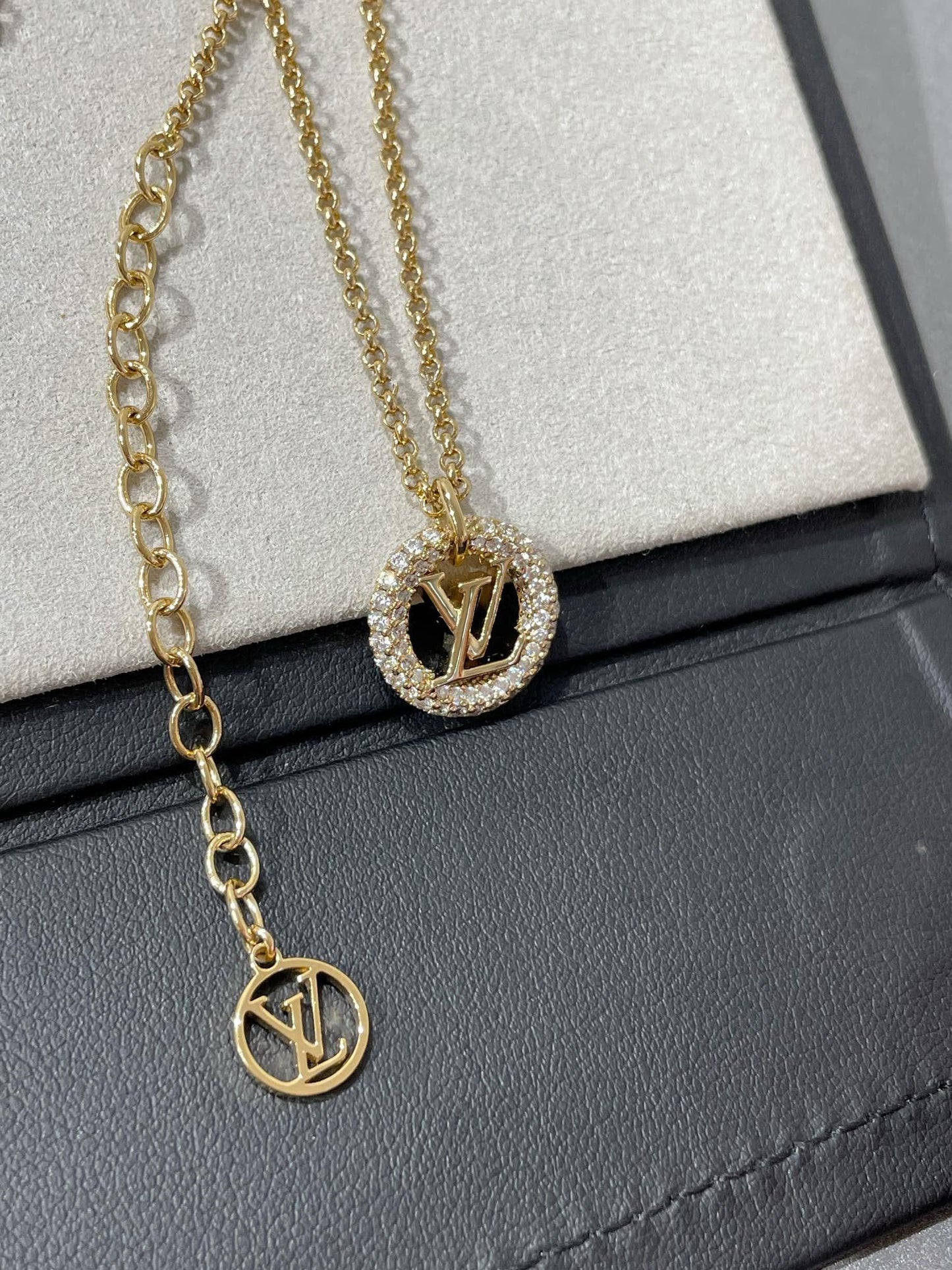 [Regal Jewels]BY NIGHT DIAMOND PAVED NECKLACE