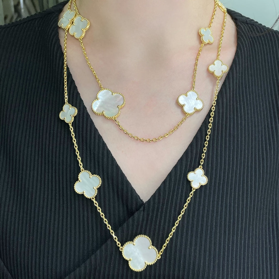 [Regal Jewels]CLOVER 16 MOTIF WHITE MOP GOLD NECKLACE