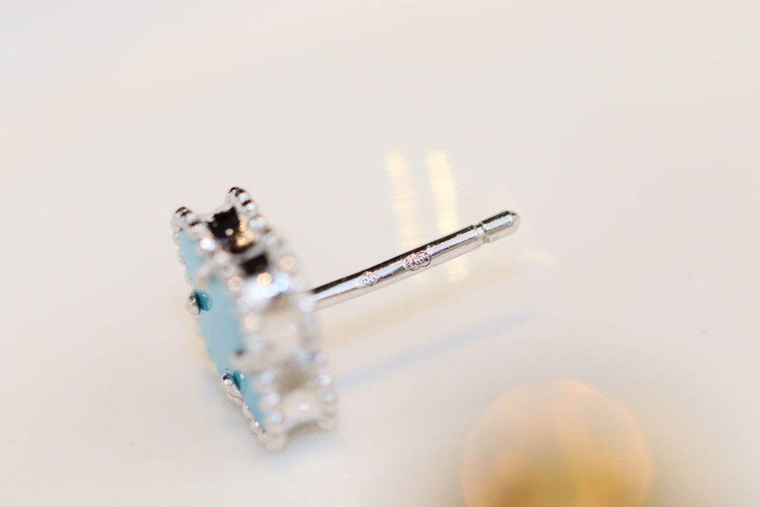 [Regal Jewels]CLOVER MINI TURQUOISE SILVER STUD EARRINGS
