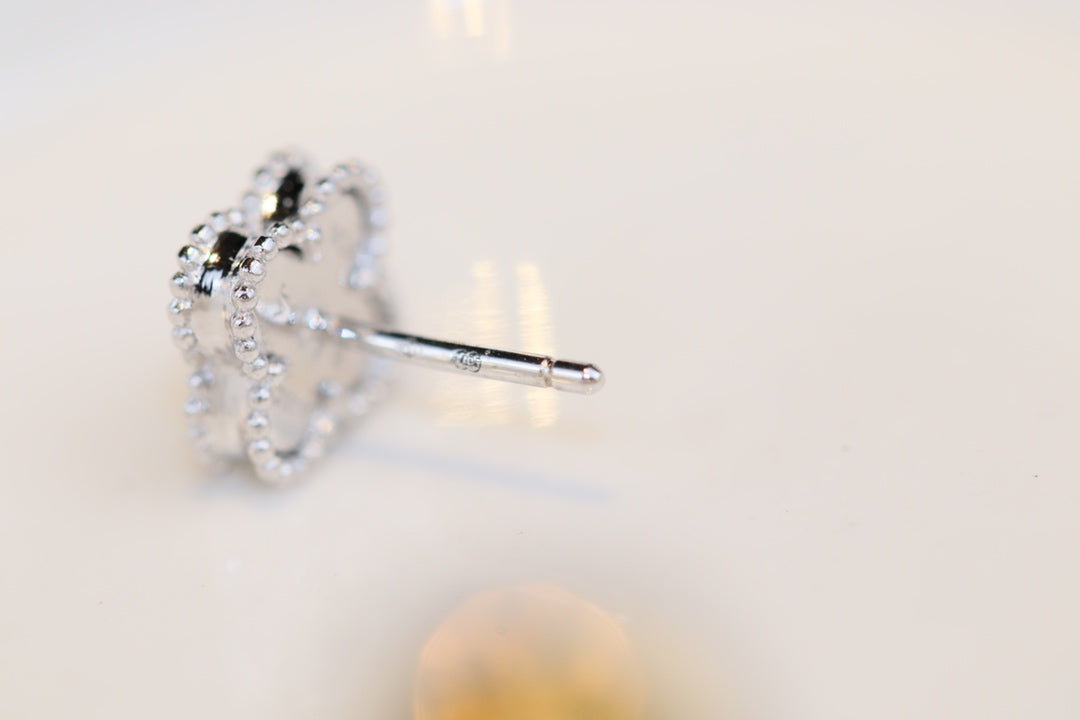 [Regal Jewels]CLOVER MINI TURQUOISE SILVER STUD EARRINGS