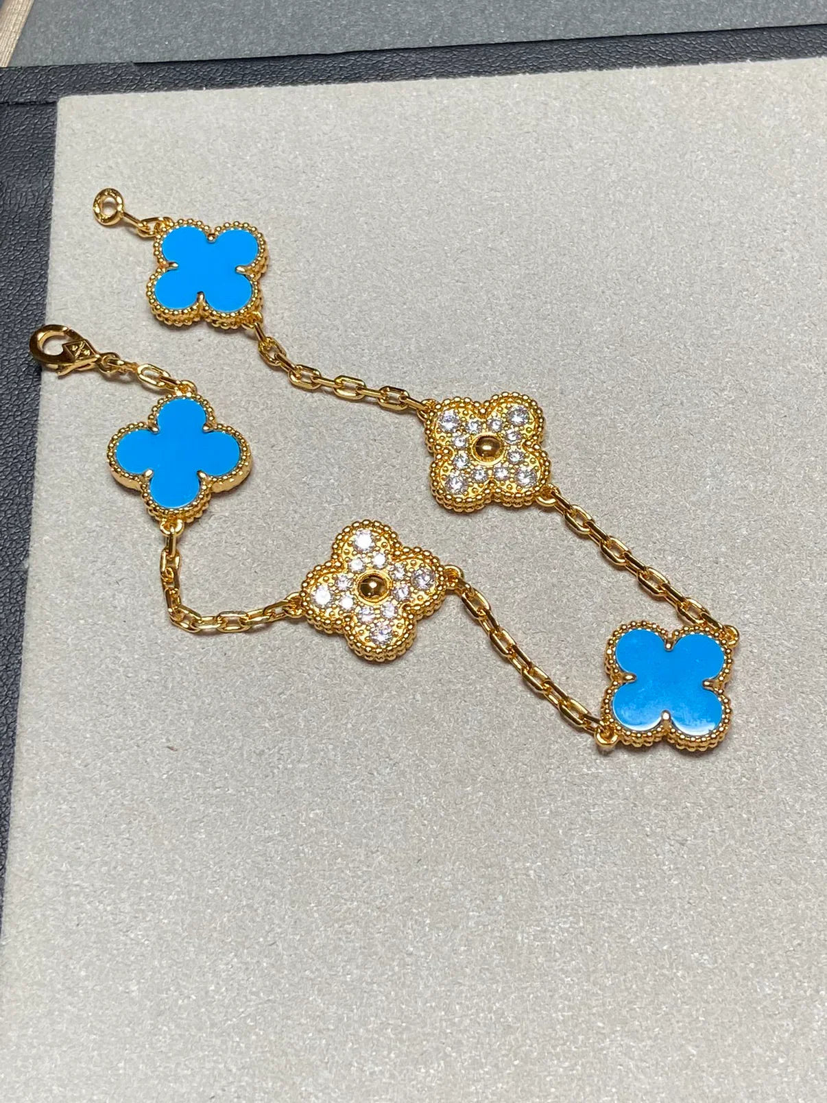 [Regal Jewels]CLOVER 5 MOTIF BLUE AGATE BRACELET COLLECTION