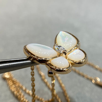 [Regal Jewels]BUTTERFLY MOP DIAMOND NECKLACE
