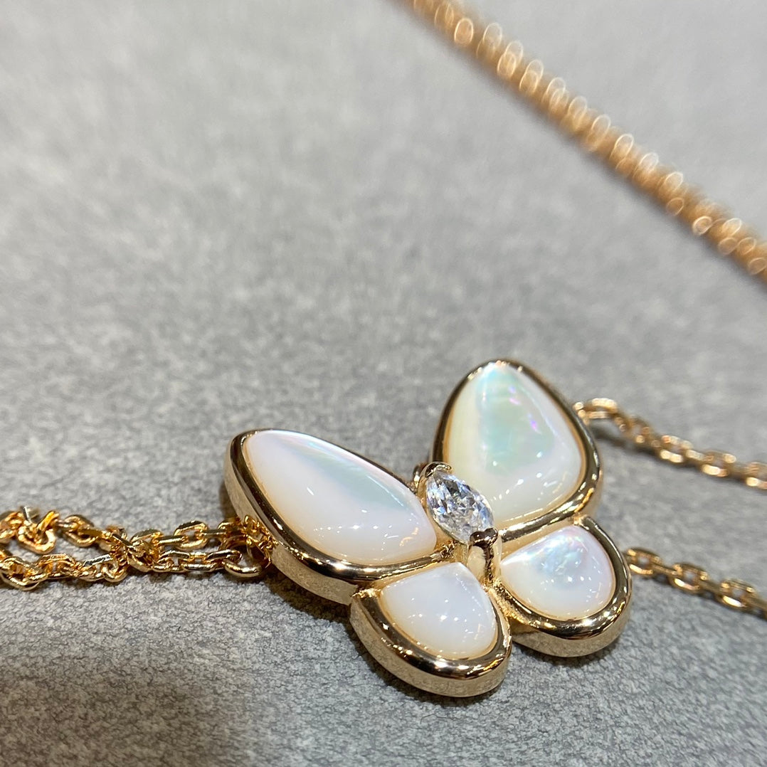[Regal Jewels]BUTTERFLY MOP DIAMOND NECKLACE