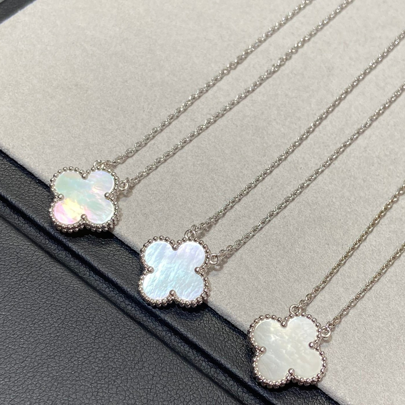 [Regal Jewels]CLOVER MEDIUM SILVER WHITE MOP NECKLACE