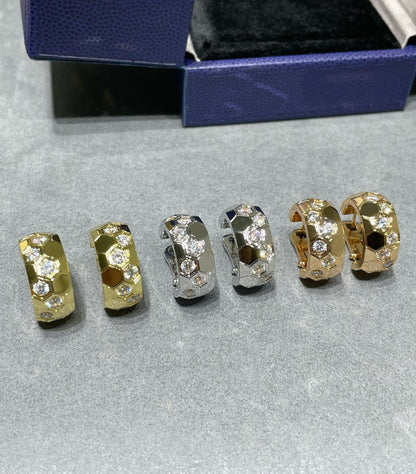 [Regal Jewels]BEE LOVE DIAMOND HOOP EARRINGS