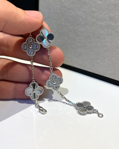 [Regal Jewels]CLOVER 5 MOTIF LASER BRACELET COLLECTION