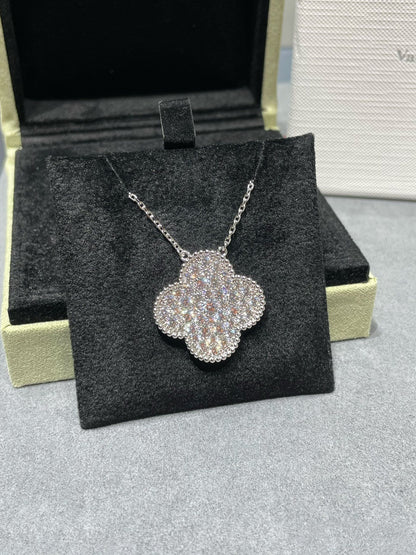 [Regal Jewels]CLOVER 25MM LARGE PENDANT DIAMOND PAVED SILVER NECKLACE