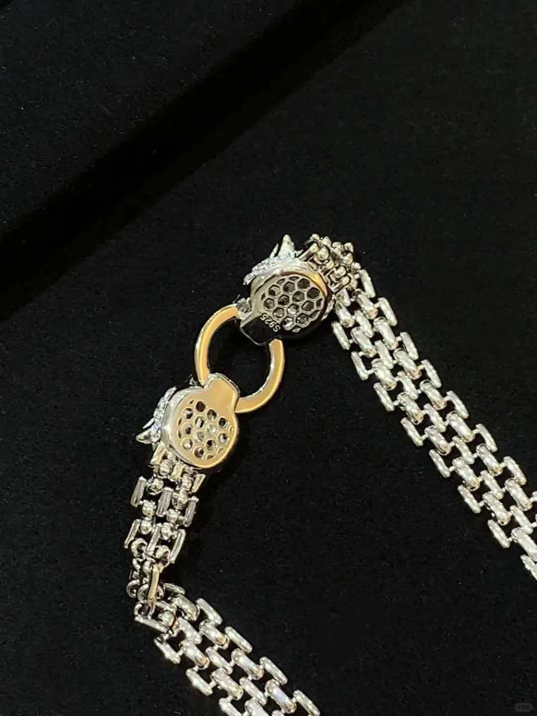 [Regal JewelsDOUBLE PANTHER BRACELET