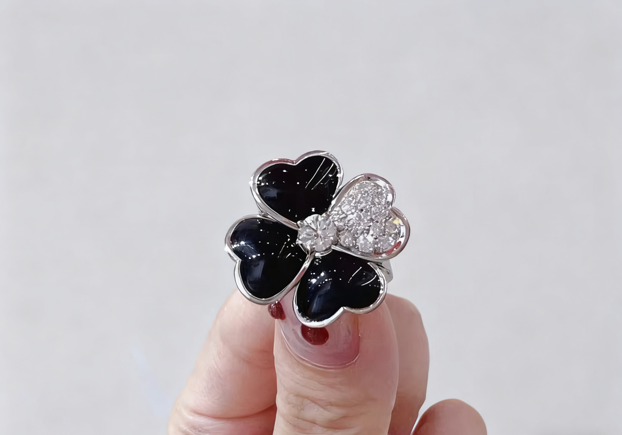 [Regal Jewels]Heart-Shaped Four-Leaf Clover Ring
