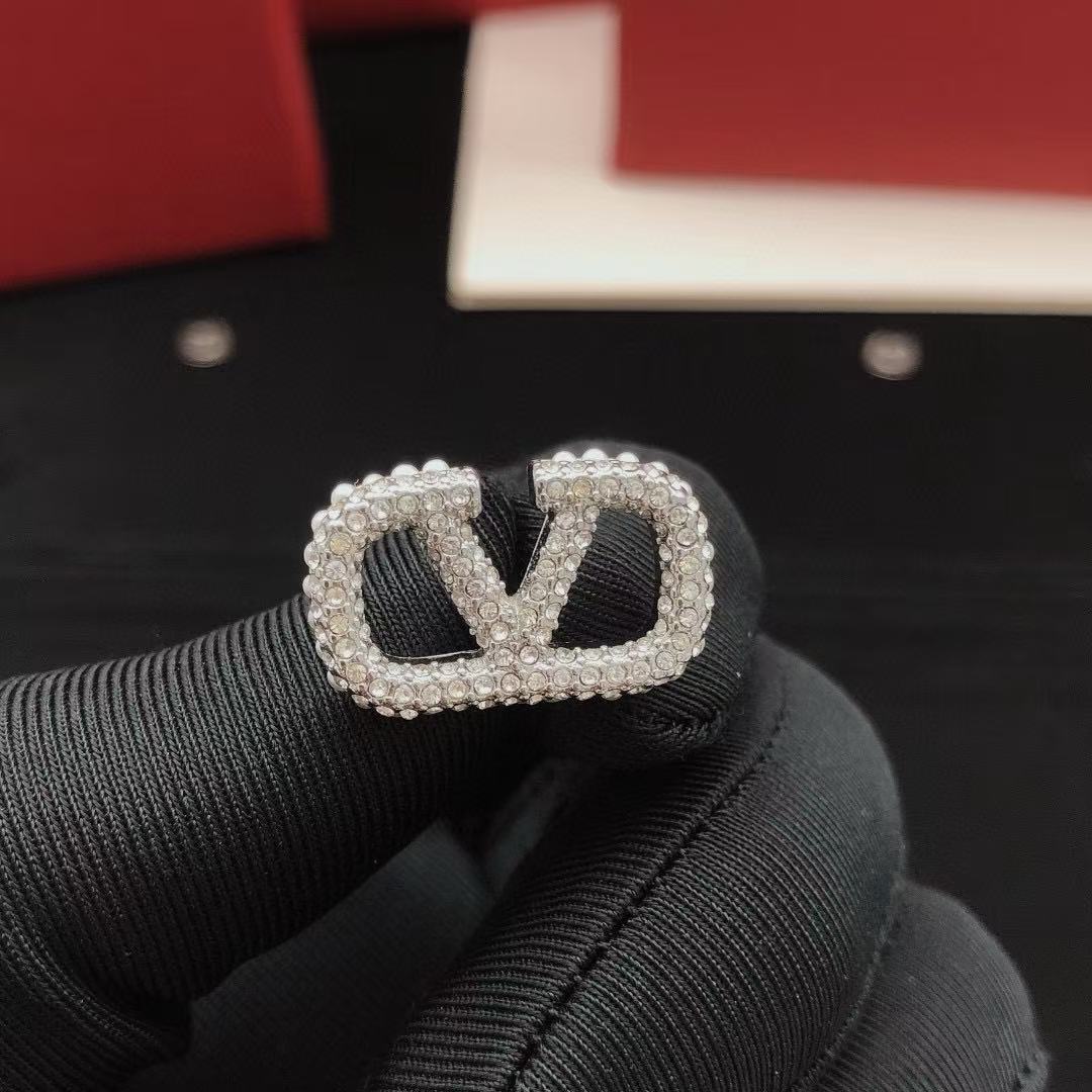 [Regal Jewels]Top-of-the-range crystal earrings