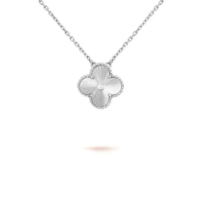 [Regal Jewels]CLOVER  15MM DIAMOND LASER NECKLACE SILVER