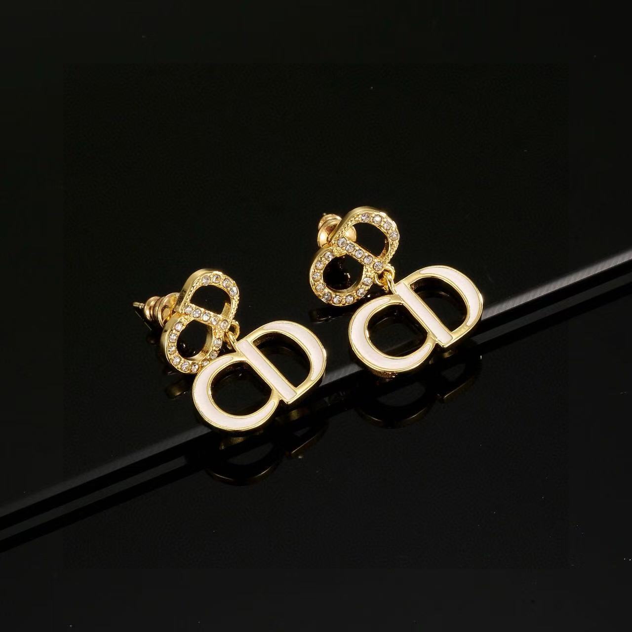 [Regal Jewels]Gold CD Letter Stud Earrings