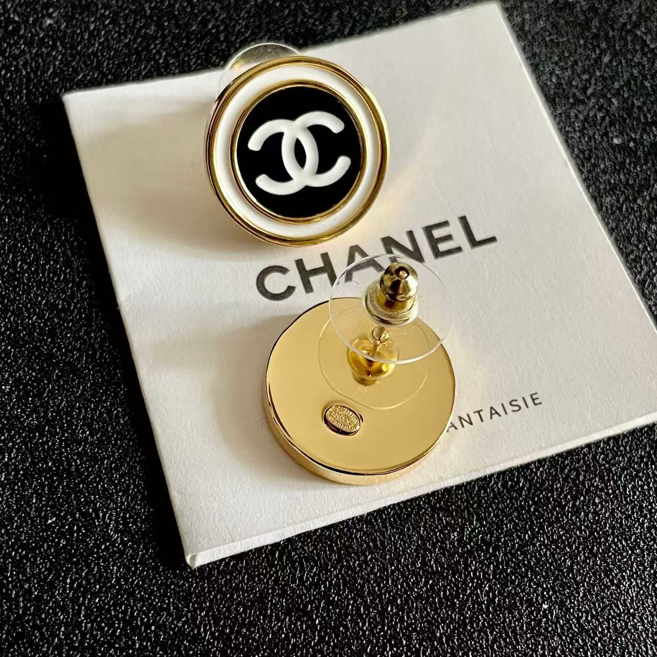 [Regal Jewels]Classic Double C Stud Earrings