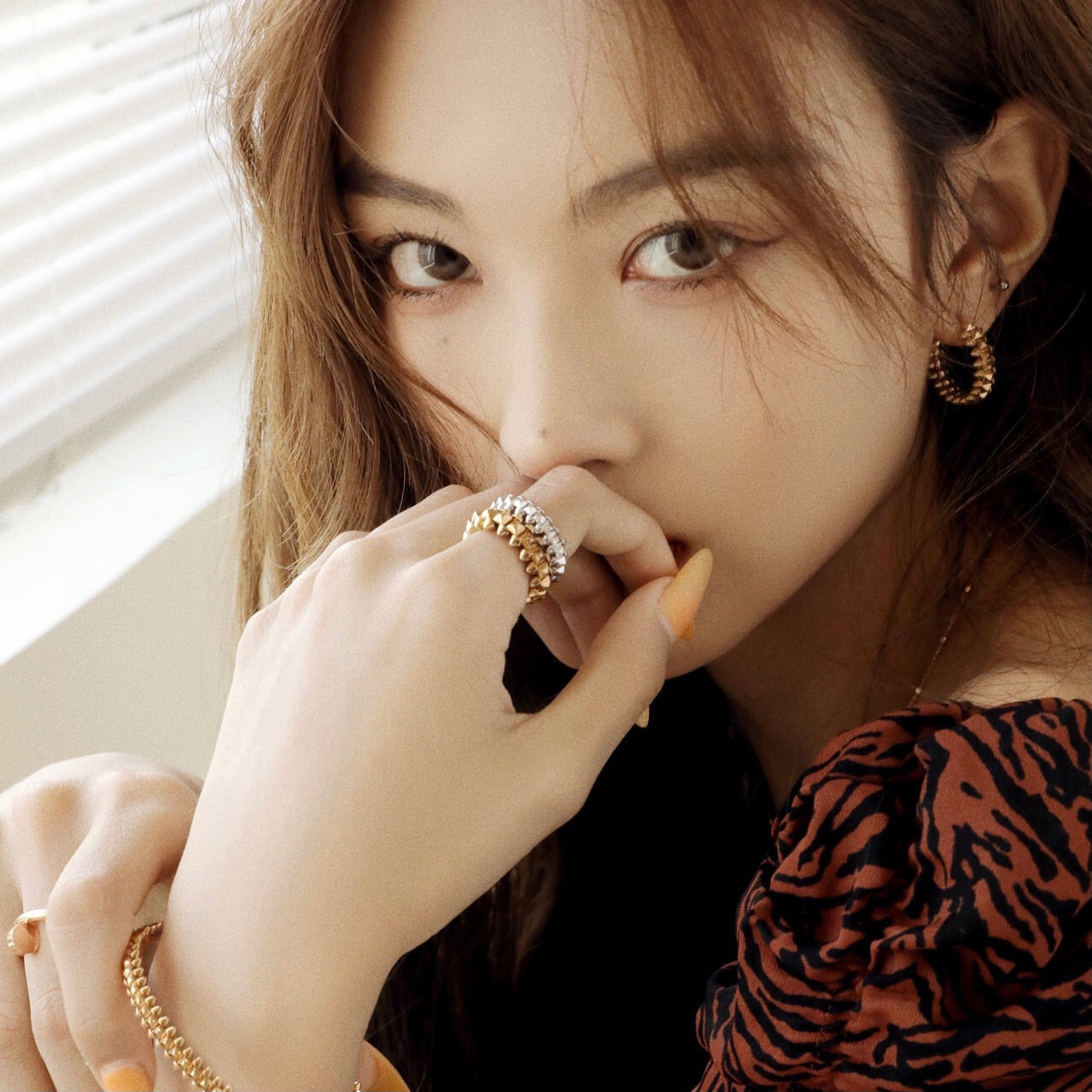 [Regal Jewels]CLASH SMALL HOOP EARRINGS