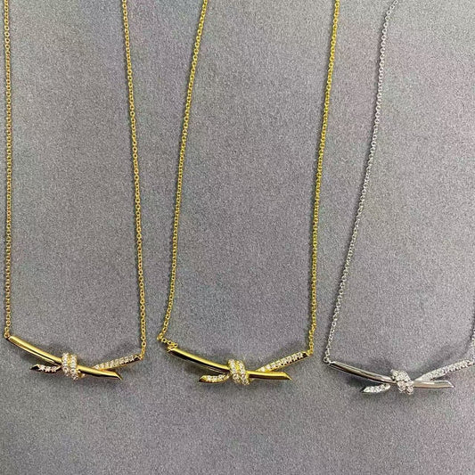 [Regal Jewels]T House Diamond-Studded Knot Necklace