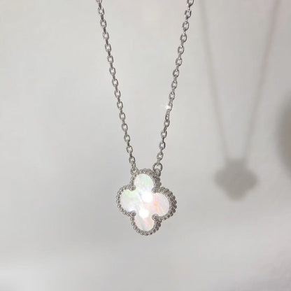 [Regal Jewels]CLOVER MINI 15MM WHITE MOTHER-OF-PEARL NECKLACE