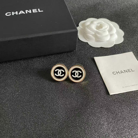 [Regal Jewels]Classic Double C Stud Earrings