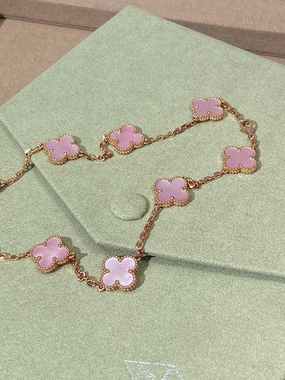[Regal Jewels]Pink Necklace with Ten Clover Designs