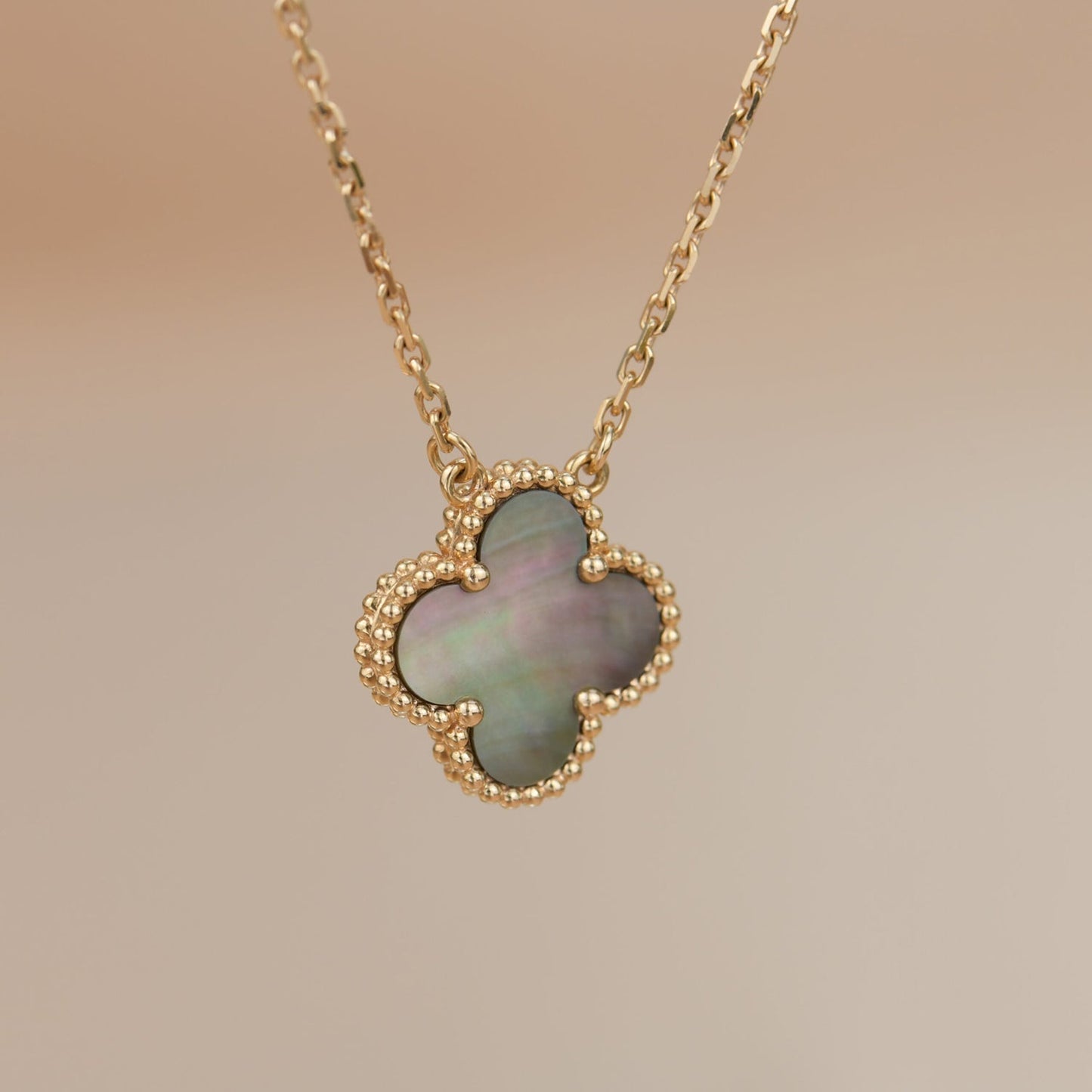[Regal Jewels]CLOVER 15MM  GRAY MOTHER OF PEARL NECKLACE