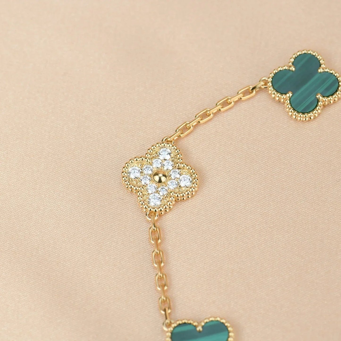 [Regal Jewels]CLOVER 5 MOTIF MALACHITE BRACELET COLLECTION