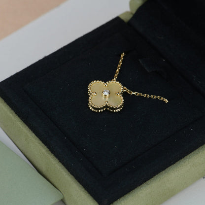 [Regal Jewels]CLOVER 15MM DIAMOND GOLD MOTHER OF PEARL NECKLACE