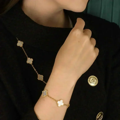 [Regal Jewels]CLOVER WHITE PEARL MOP 5 MOTIF BRACELET COLLECTION