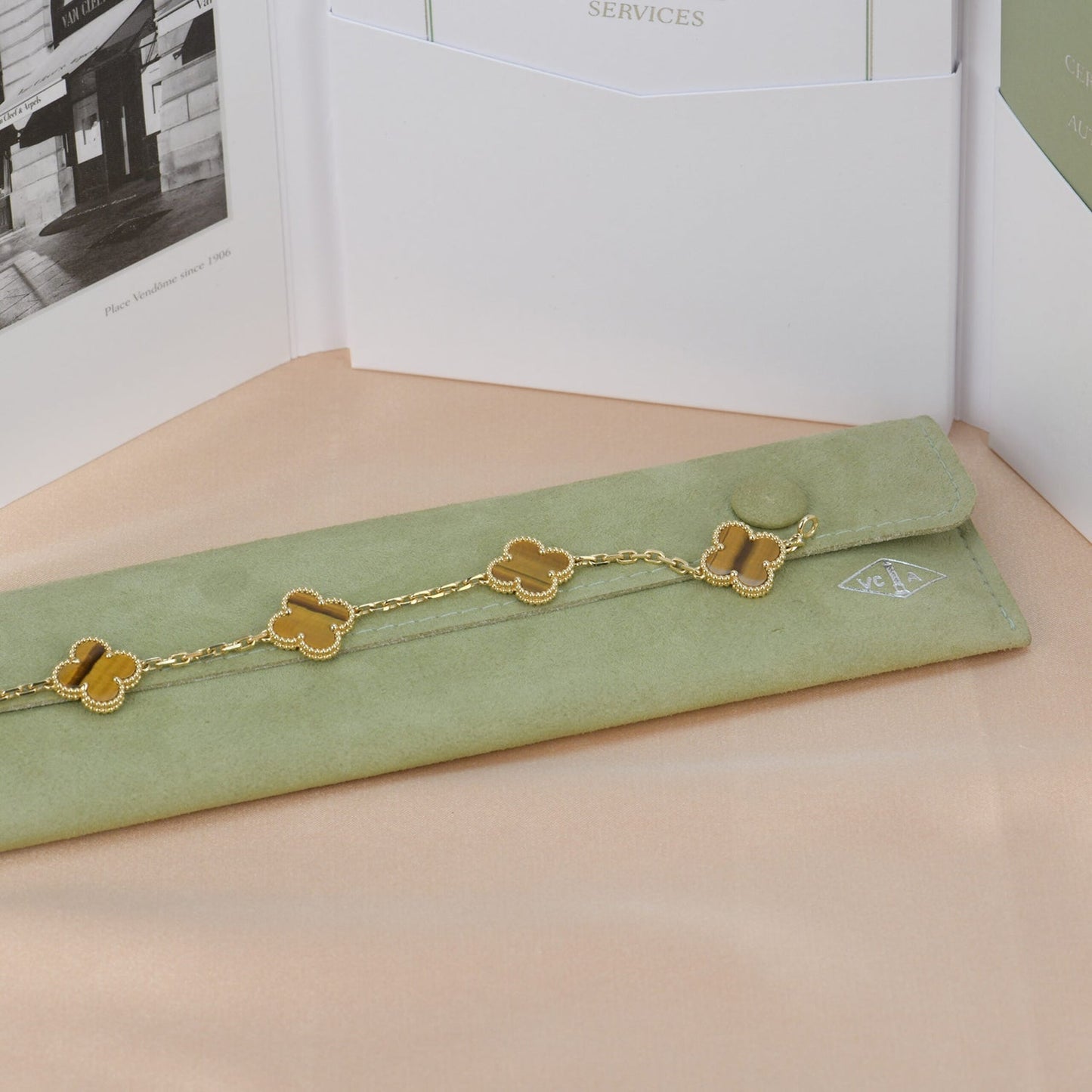 [Regal Jewels]CLOVER  5 MOTIFS TIGER EYE BRACELET
